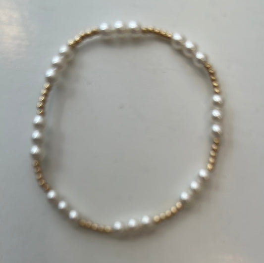 classic joy pattern 4mm bead bracelet - Pearl