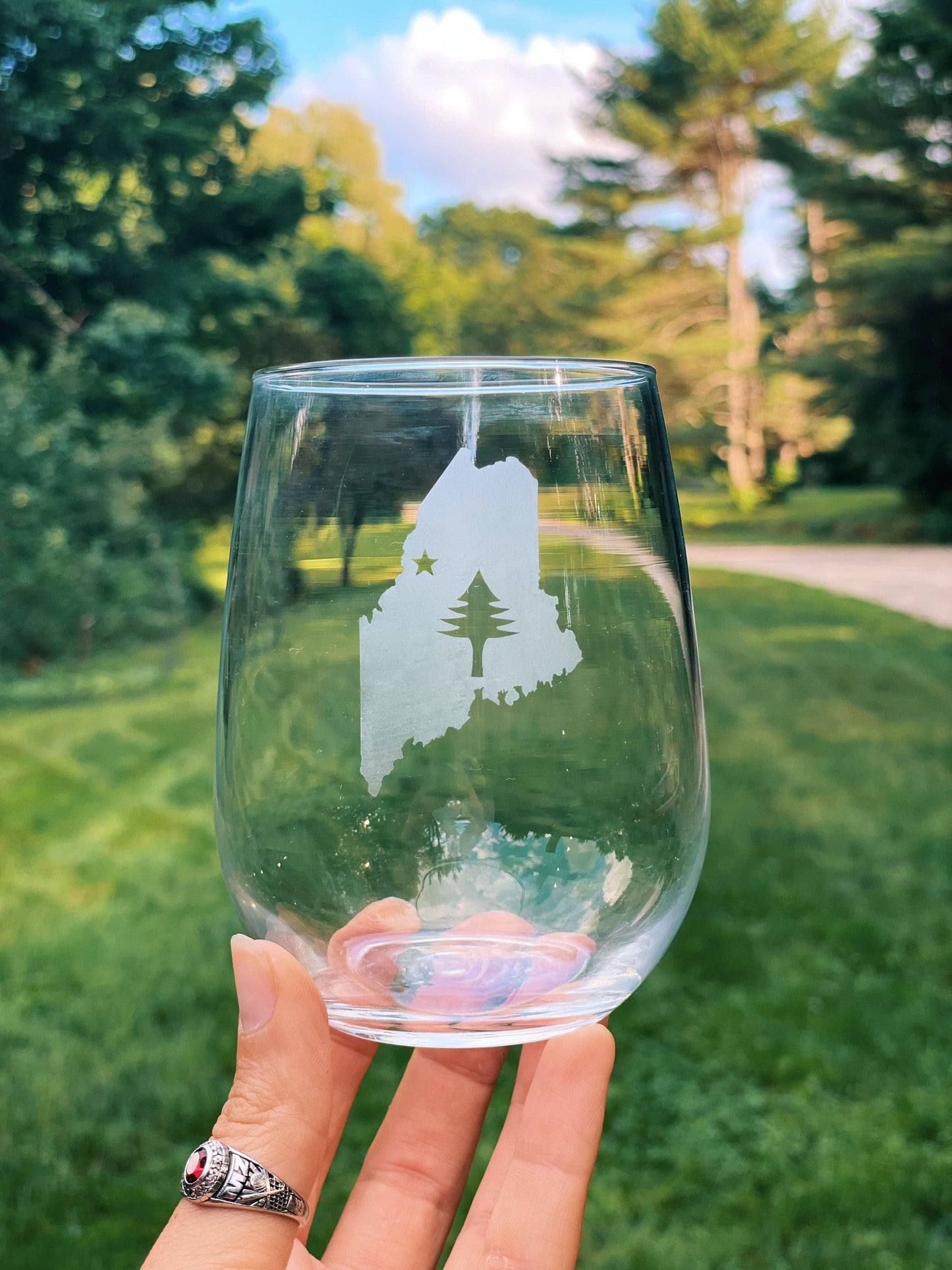 Maine Flag Etched Stemless Wine Glass