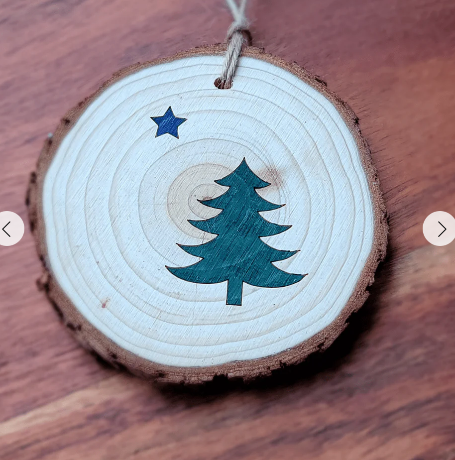 1901 Maine Flag Wood Slice Ornament